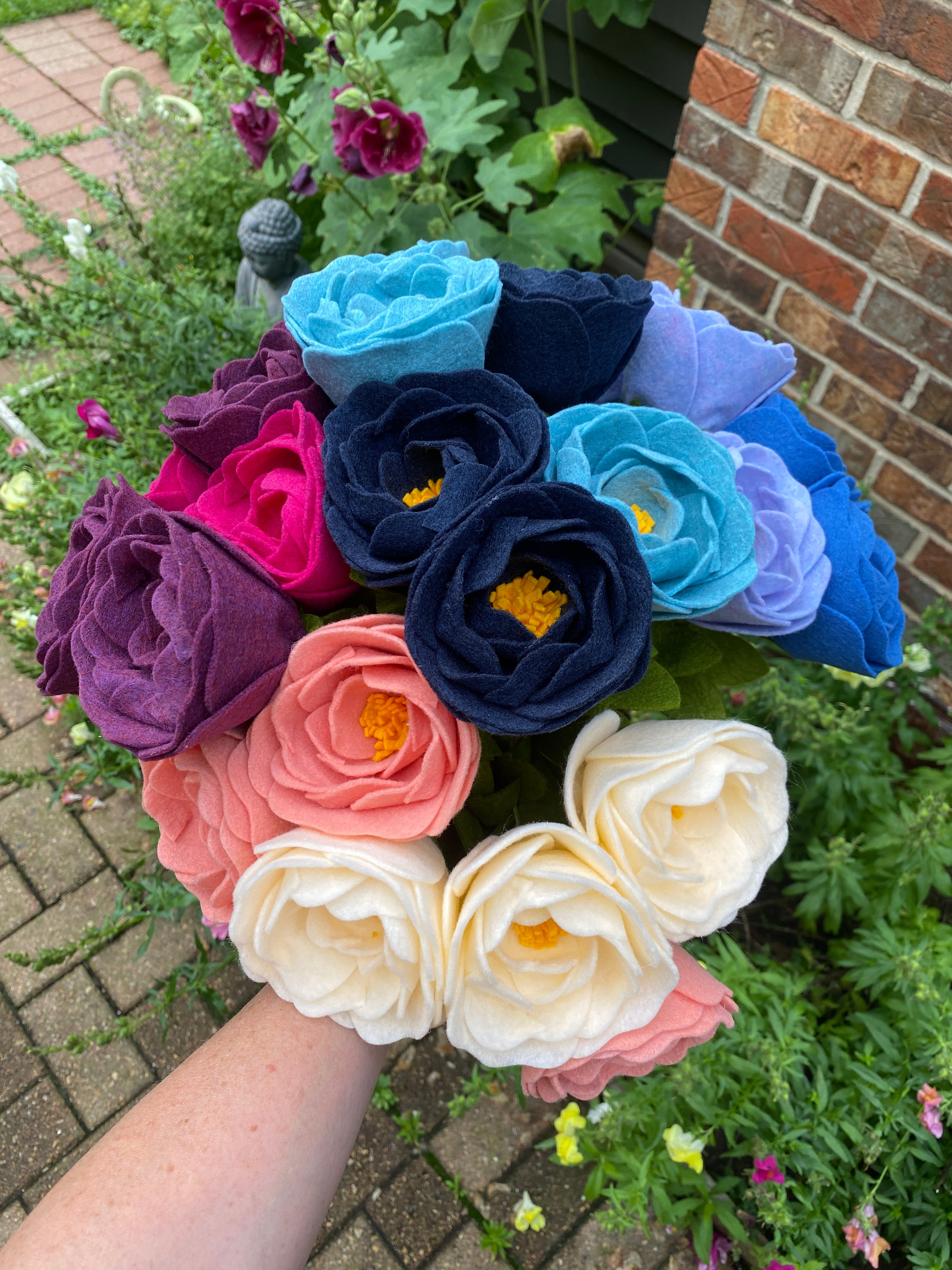 Felt Flowers: Peony Bouquet